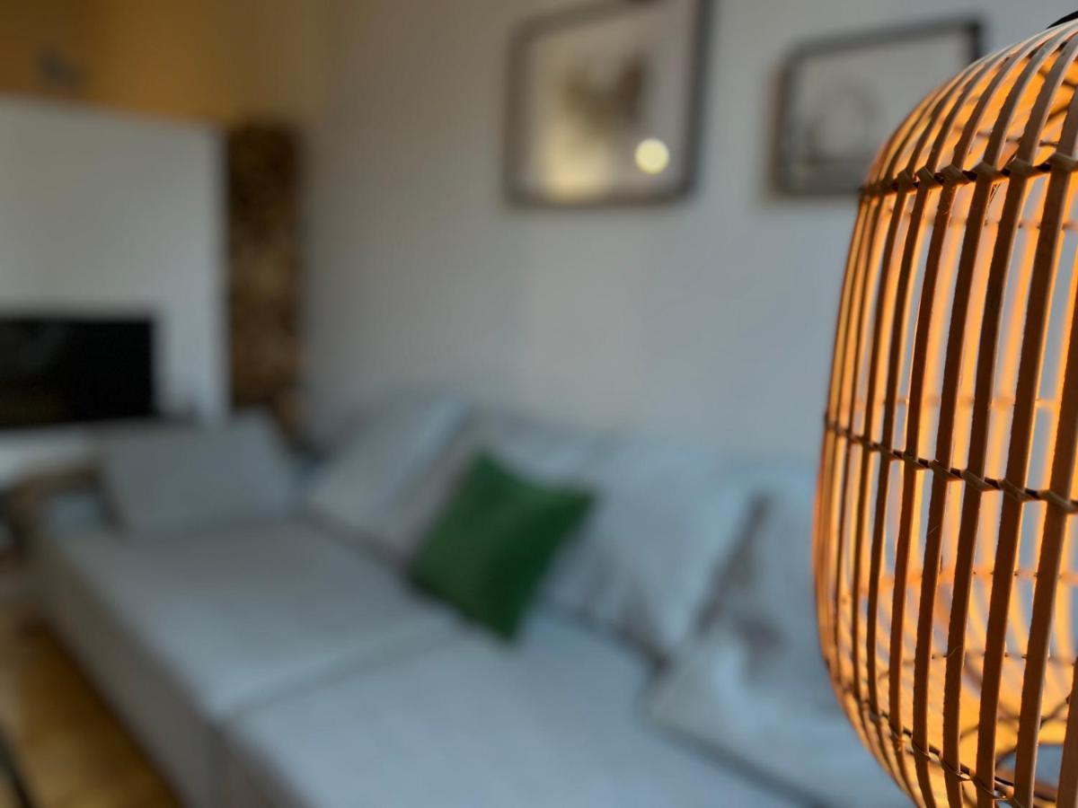 Aryve Jc Studio - Altstadtnahes Boutique Apartment Inklusive Kostenfreiem Parkplatz Erfurt Bagian luar foto